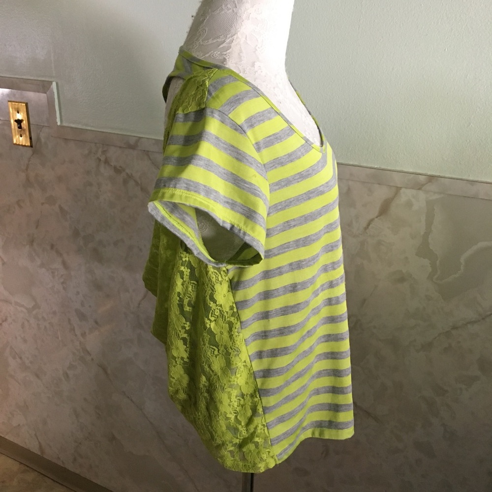 Lace Racer Back Striped Top M🎈 - Picture 2 of 5